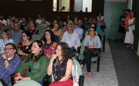 Diretores de unidades, docentes, TAEs e discentes do Instituto prestigiaram a solenidade de posse